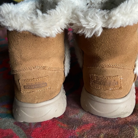 Skechers YogaMat Insole Pull-On Ankle Boots Tan Suede Faux Fur Lined Size 9 - Picture 5 of 8